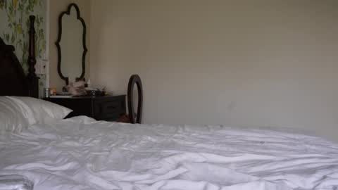  MIA  I will be here Monday Wednesday Thursday Saturday online show from 04/09/26, 08:20