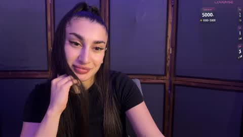 Naomi online show from 06/25/26, 09:41