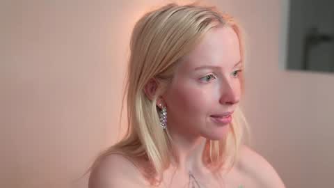 STELLA  Im here today online show from 12/15/24, 08:15