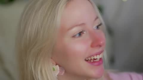 STELLA  Im here today online show from 02/18/25, 03:32