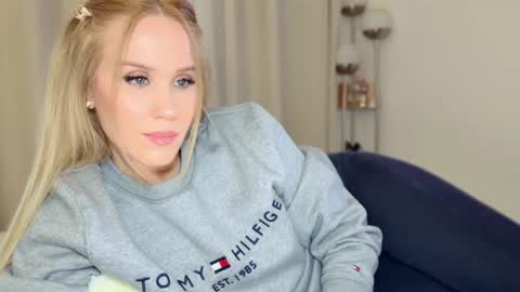 Mya-be Yours P online show from 03/01/25, 06:21