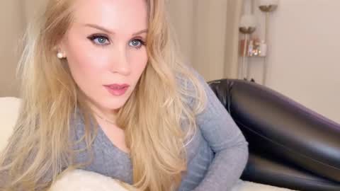 Mya-be Yours P online show from 03/08/25, 09:08