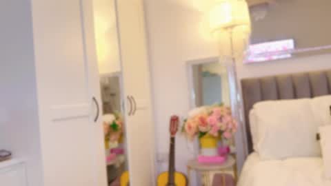 Mya-be Yours P online show from 03/09/25, 12:10