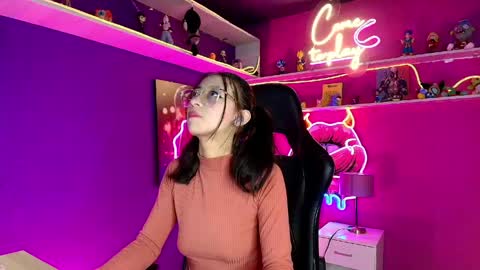 Milly Cute online show from 04/12/26, 05:01