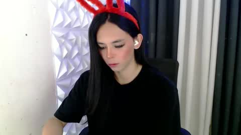 mydestiny_vinax online show from 12/15/25, 11:09