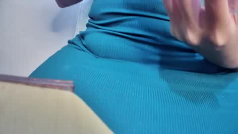 Snapshot of myhoney_hot chatting on 06/14/26, 10:23 myhoney_hot online show from 06/14/26, 10:23