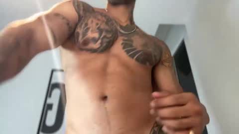 Myke esthetic online show from 02/04/25, 02:07