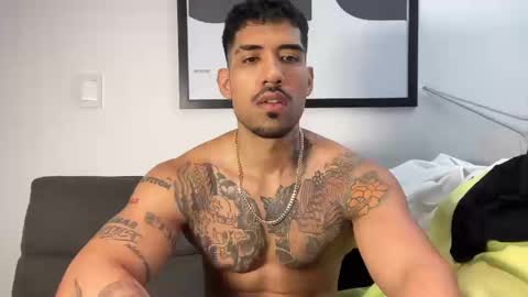 Myke esthetic online show from 09/23/25, 05:27