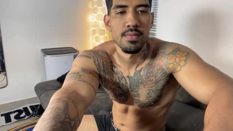 Myke esthetic online show from 12/16/25, 08:36