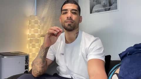 Myke esthetic online show from 01/11/26, 10:37