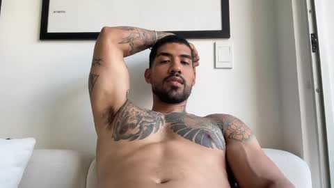 Snapshot of myke_esthetic chatting on 05/14/26, 07:31 Myke esthetic online show from 05/14/26, 07:31
