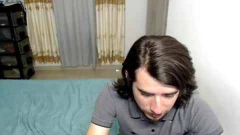 Snapshot of myke_xxx chatting on 05/30/26, 01:35 mike online show from 05/30/26, 01:35