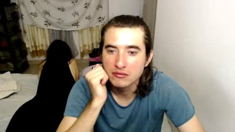Snapshot of myke_xxx chatting on 07/15/26, 01:44 mike online show from 07/15/26, 01:44