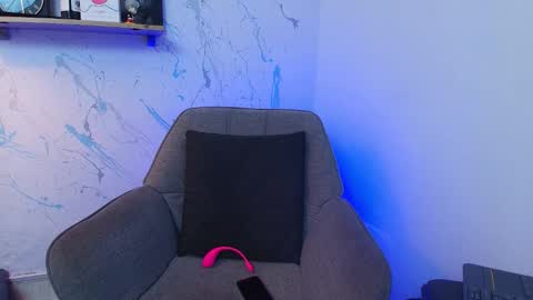 Mykel   online show from 11/26/25, 03:46