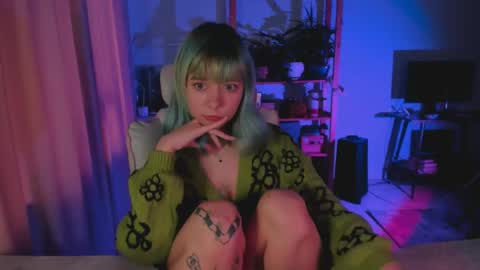 MylaFlores online show from 04/14/26, 02:39