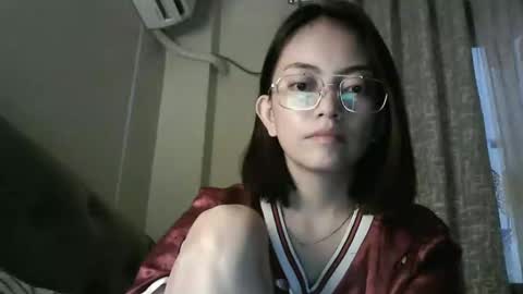 Lucie  online show from 01/04/25, 09:52