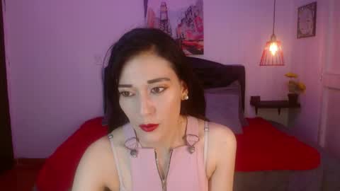Snapshot of mylu_xx chatting on 05/13/26, 01:19 MYLU online show from 05/13/26, 01:19