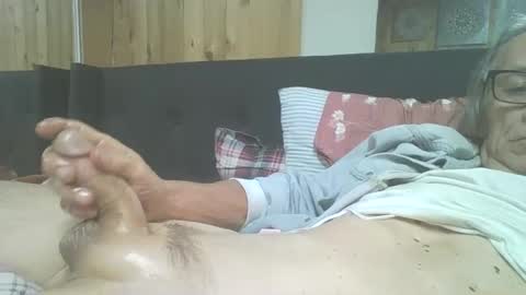 mymyselfandme online show from 09/30/25, 07:24