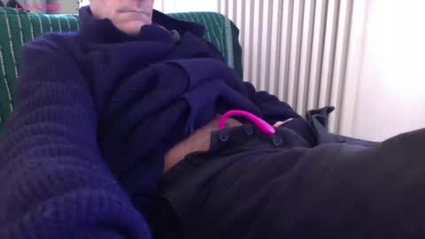 Bi sexy guy lovense hush is on private is open or password show tip if you like. online show from 03/04/25, 11:19