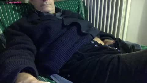 Bi sexy guy lovense hush is on private is open or password show tip if you like. online show from 03/06/25, 06:05