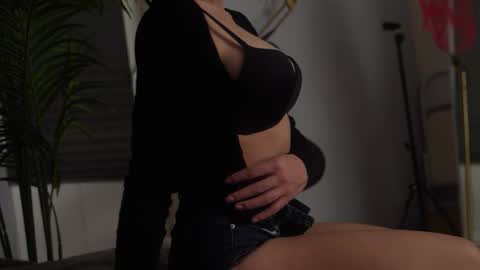 Snapshot of mypassion_ chatting on 03/04/26, 03:40 mypassion_ online show from 03/04/26, 03:40