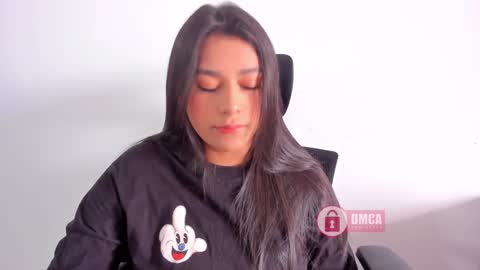 Bella online show from 12/01/24, 05:02