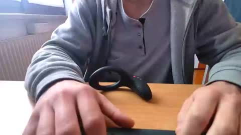 Snapshot of mysecr3tsins chatting on 12/18/24, 01:45 Ben online show from 12/18/24, 01:45