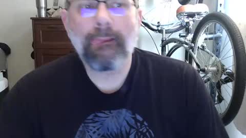 Snapshot of mysecretaccount0311 chatting on 01/04/25, 06:51 Tony online show from 01/04/25, 06:51