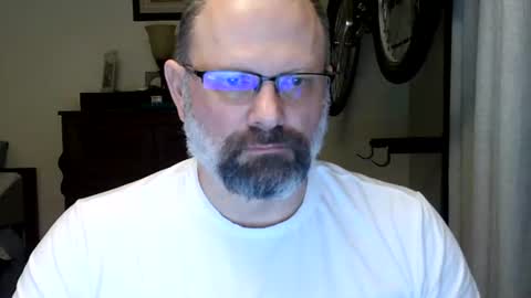 Just hanging out - No pressure online show from 04/22/26, 05:21