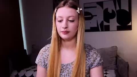 mysmila online show from 06/17/26, 02:07