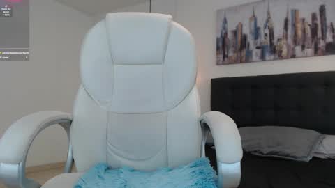 Snapshot of mysterious_girl42 chatting on 12/24/24, 04:19 No Name online show from 12/24/24, 04:19