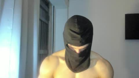 Snapshot of mysterious_muscles chatting on 04/30/26, 11:09 mysterious_muscles online show from 04/30/26, 11:09