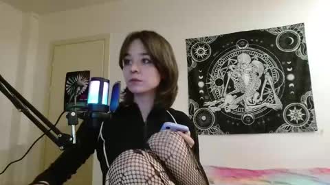 Eve online show from 01/16/26, 04:33