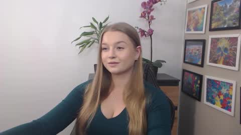 Erica online show from 03/06/25, 10:41