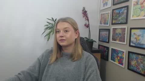 Erica online show from 10/23/25, 08:02