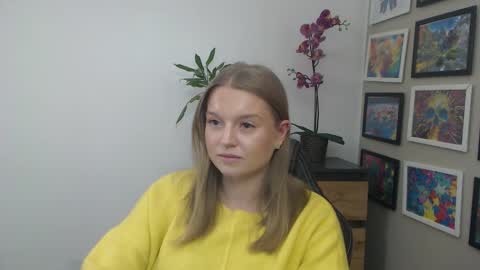 Erica online show from 02/04/26, 02:23