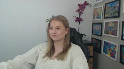 Erica online show from 04/27/26, 10:24