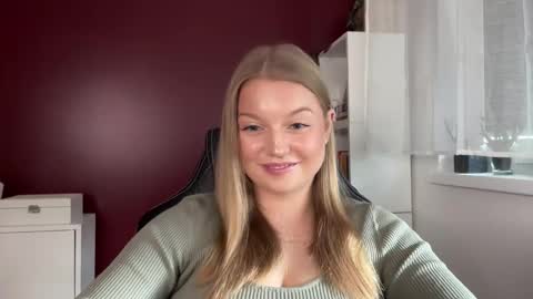 Erica online show from 05/08/26, 07:57