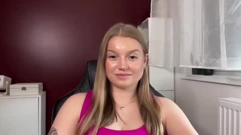 Erica online show from 05/11/26, 02:45