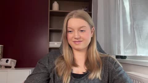 Erica online show from 05/20/26, 07:47