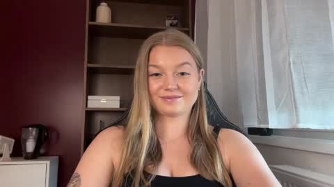 Erica online show from 05/26/26, 10:44