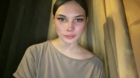 UR GIRL NEXTDOOR online show from 01/07/26, 02:47