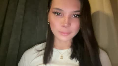 UR GIRL NEXTDOOR online show from 01/18/26, 02:15