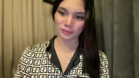 UR GIRL NEXTDOOR online show from 02/08/26, 05:38