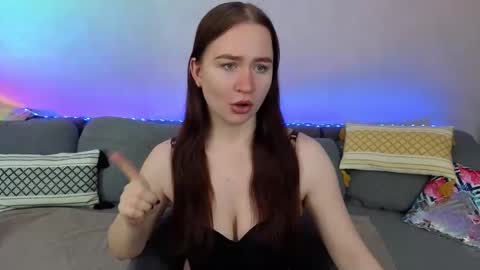 Snapshot of mystic_barbie chatting on 05/18/26, 12:18 Barbie online show from 05/18/26, 12:18