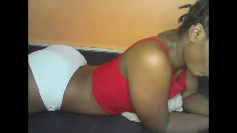 mystic_linna online show from 05/16/26, 03:03