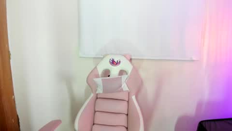 mystical_meteor online show from 04/05/26, 12:13