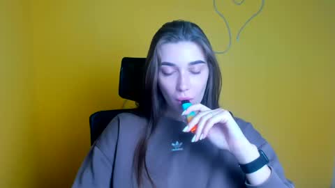 Snapshot of mysticamelia chatting on 07/12/26, 05:53 Amelia online show from 07/12/26, 05:53