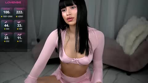 Snapshot of mysticlayla chatting on 11/04/25, 04:33 mysticlayla online show from 11/04/25, 04:33