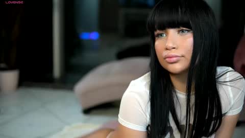 Snapshot of mysticlayla chatting on 12/22/25, 04:31 mysticlayla online show from 12/22/25, 04:31